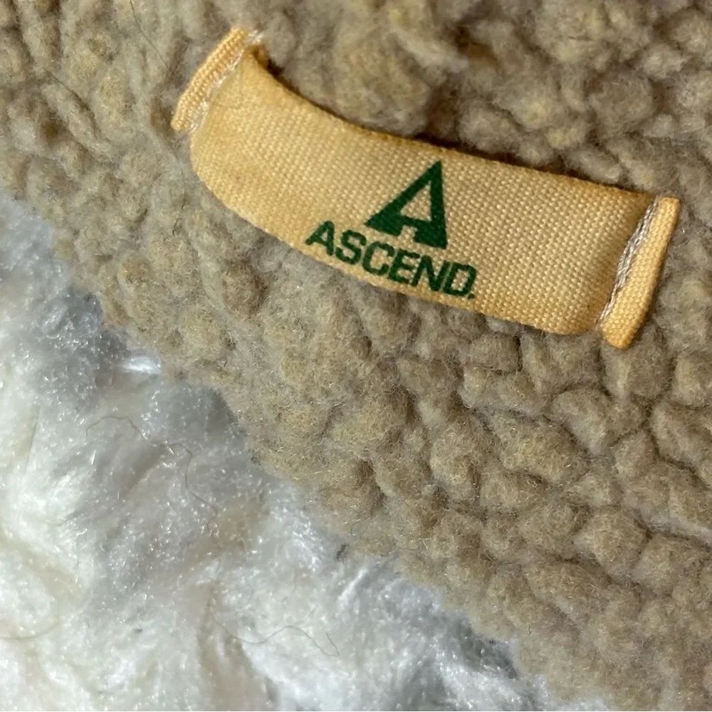 ASCEND HAT - Picture 3 of 5